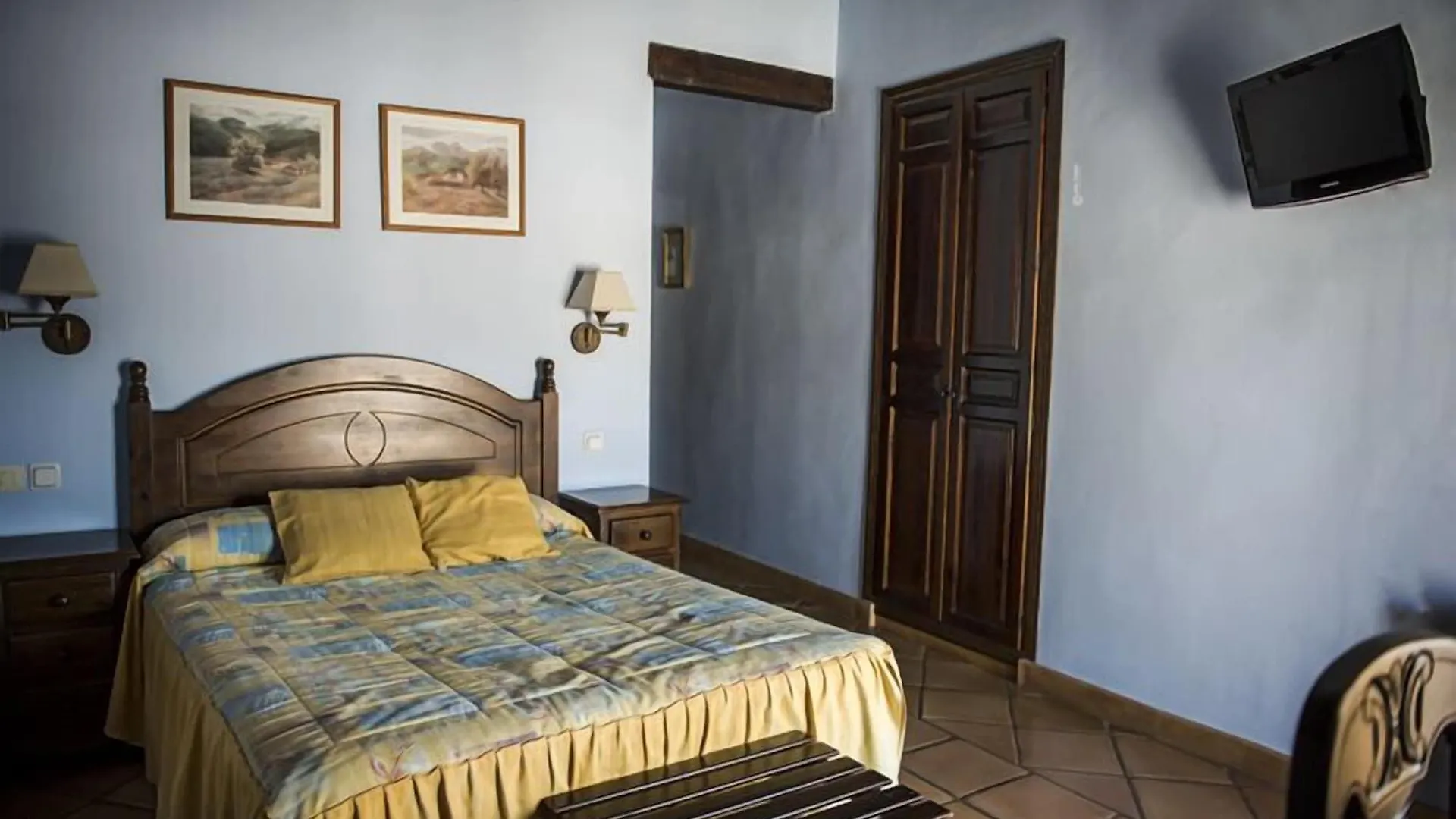 Casa Grande De El Burgo Hotel